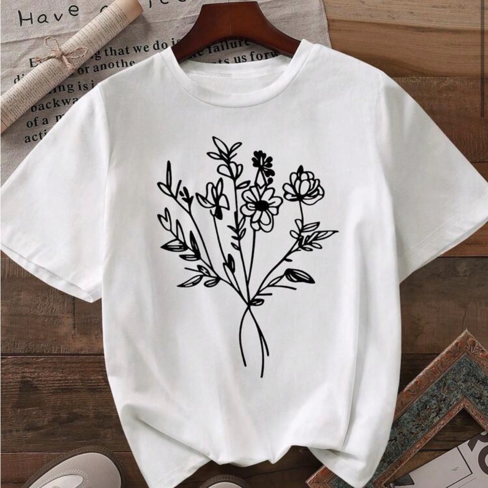 SHEIN White Floral Print Short Sleeve Tee